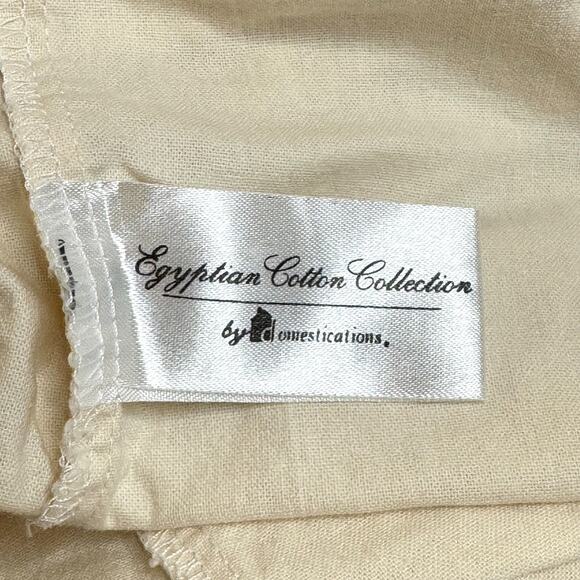 Amazon.com: Luxurious 7PC Queen Taupe Solid 300 Thread Count  Domestications Duvet Cover 100% Egyptian Cotton Collection Taupe Queen Luxury